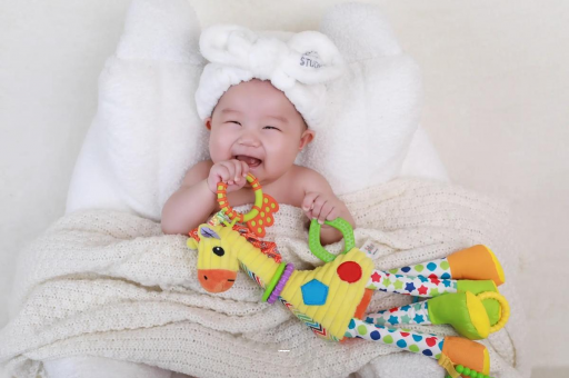 克拉玛依6岁宝宝掉头发正常吗 克拉玛依6岁宝宝掉头发正常吗